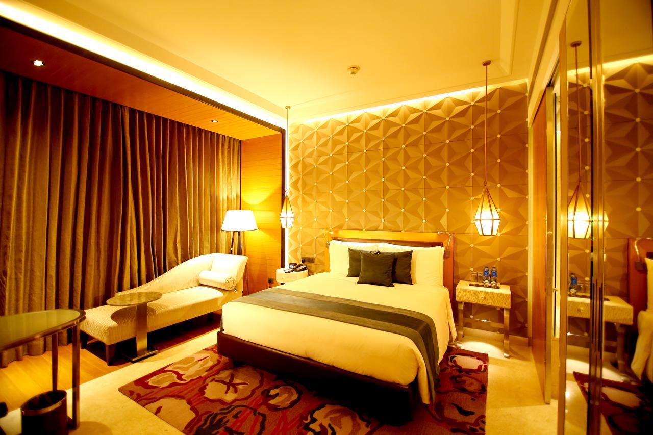 Radisson Blu Coimbatore Exterior foto A suite at the hotel