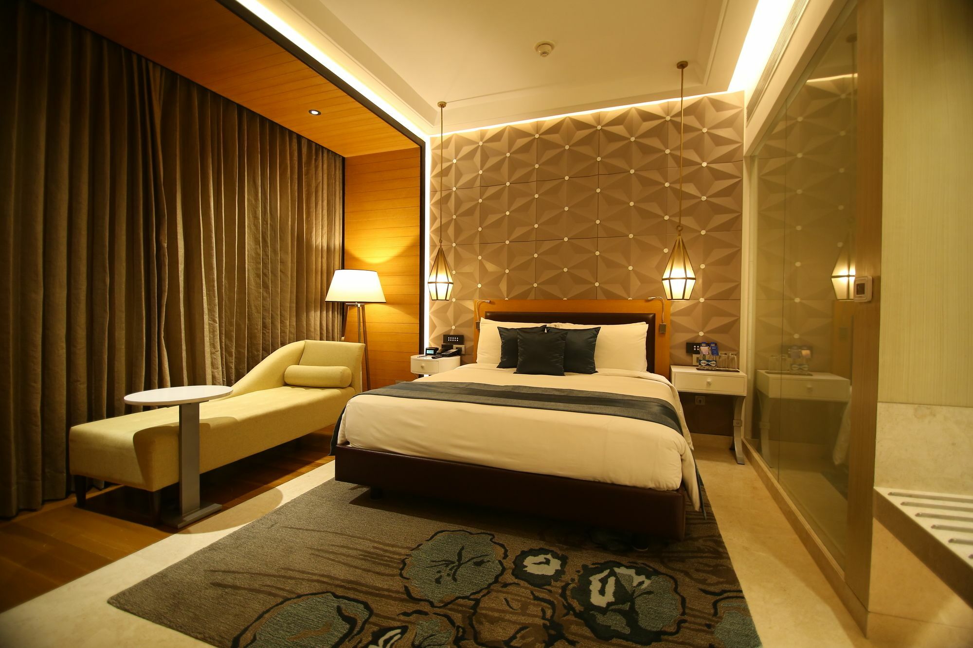 Radisson Blu Coimbatore Exterior foto A room at the hotel